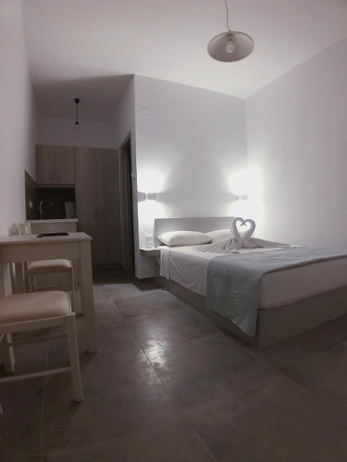 Mavrikou Helen Apartments Skyros Exterior foto