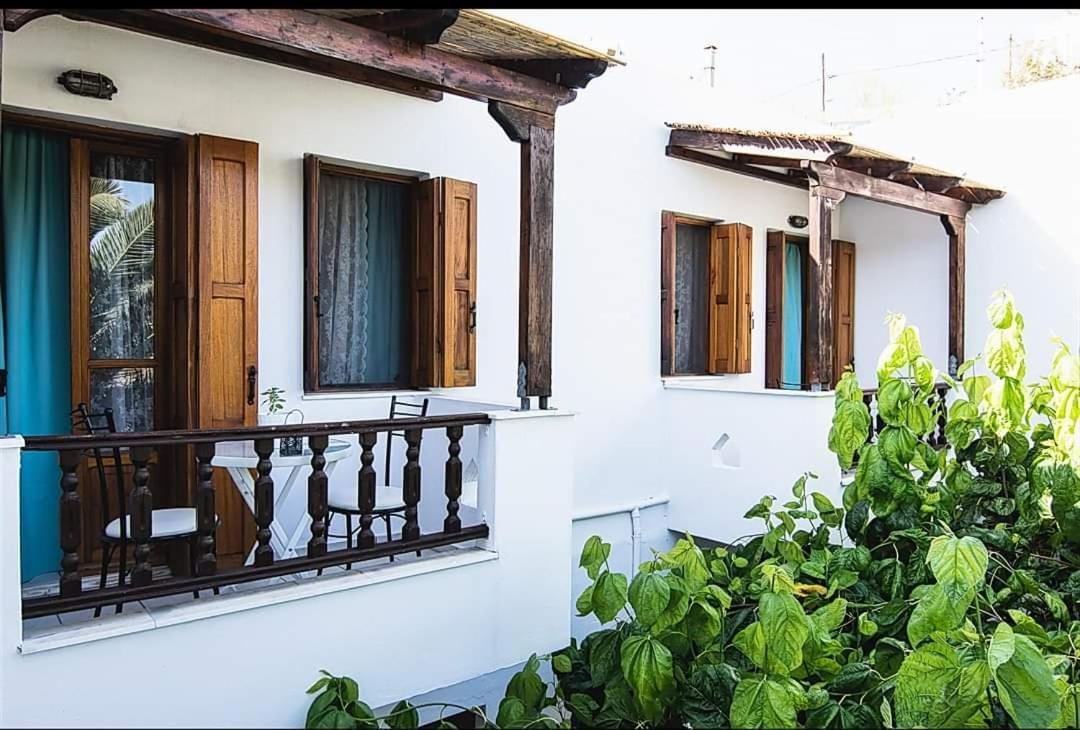 Mavrikou Helen Apartments Skyros Exterior foto
